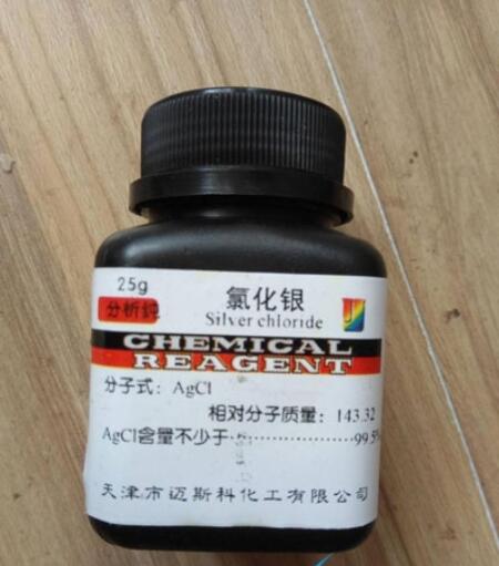 国际庄磊哥裕华高速路事件(石家庄裕华路口磊哥提刀事件)