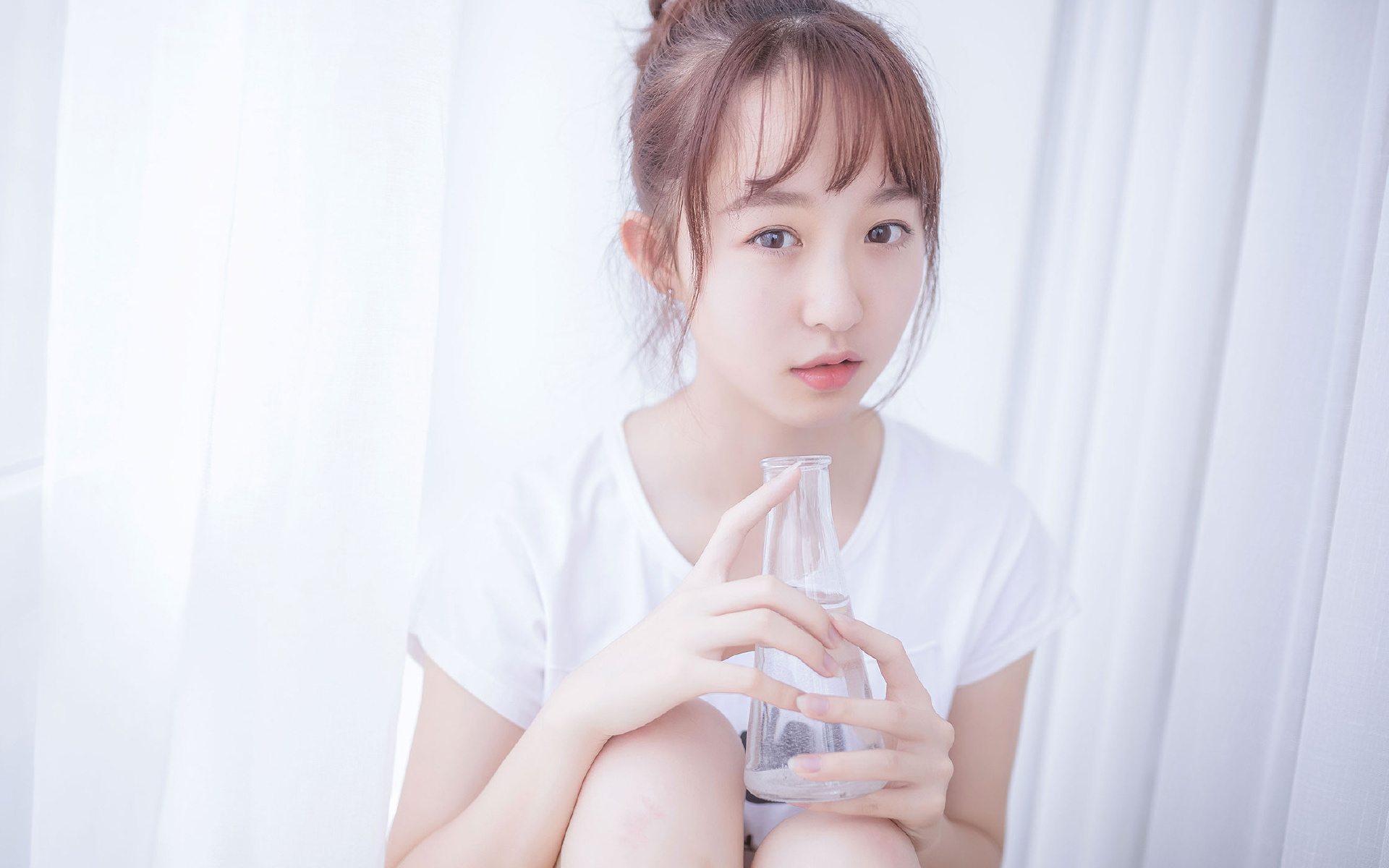 如何ai一键去除衣服(ai一键去除衣服免费)