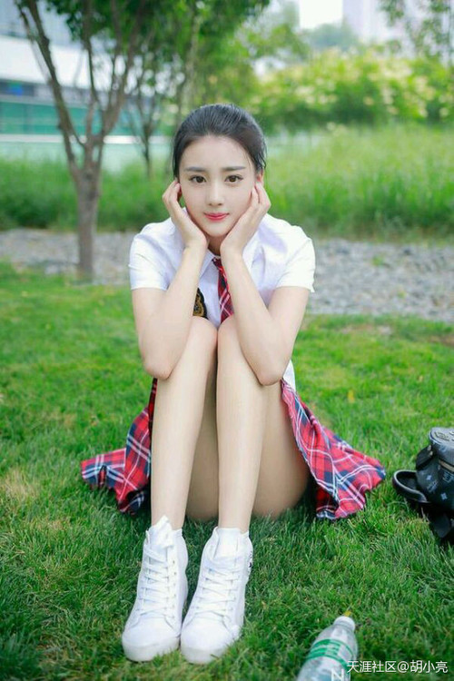 免费强㢨二次元女角色app